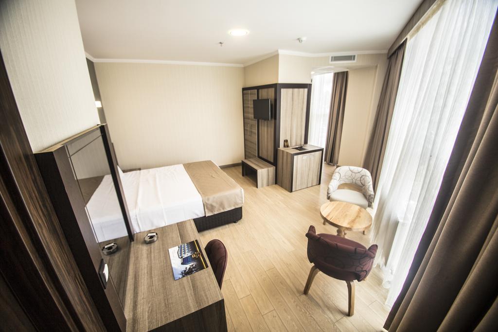 The Corner Hotel Sincan Екстер'єр фото