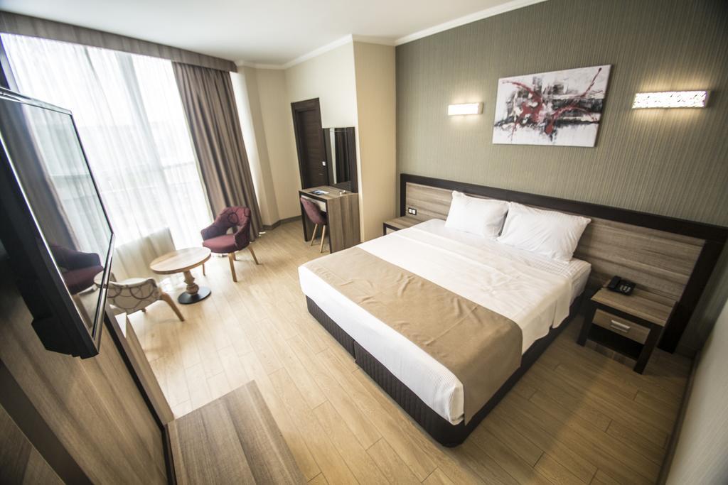 The Corner Hotel Sincan Екстер'єр фото