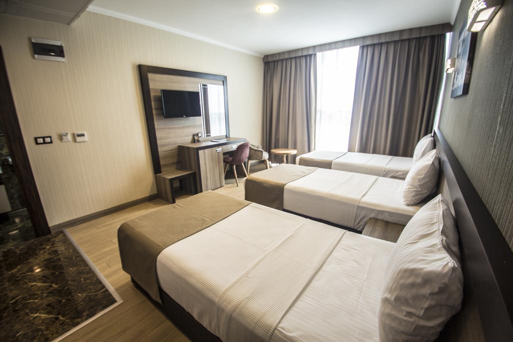 The Corner Hotel Sincan Екстер'єр фото