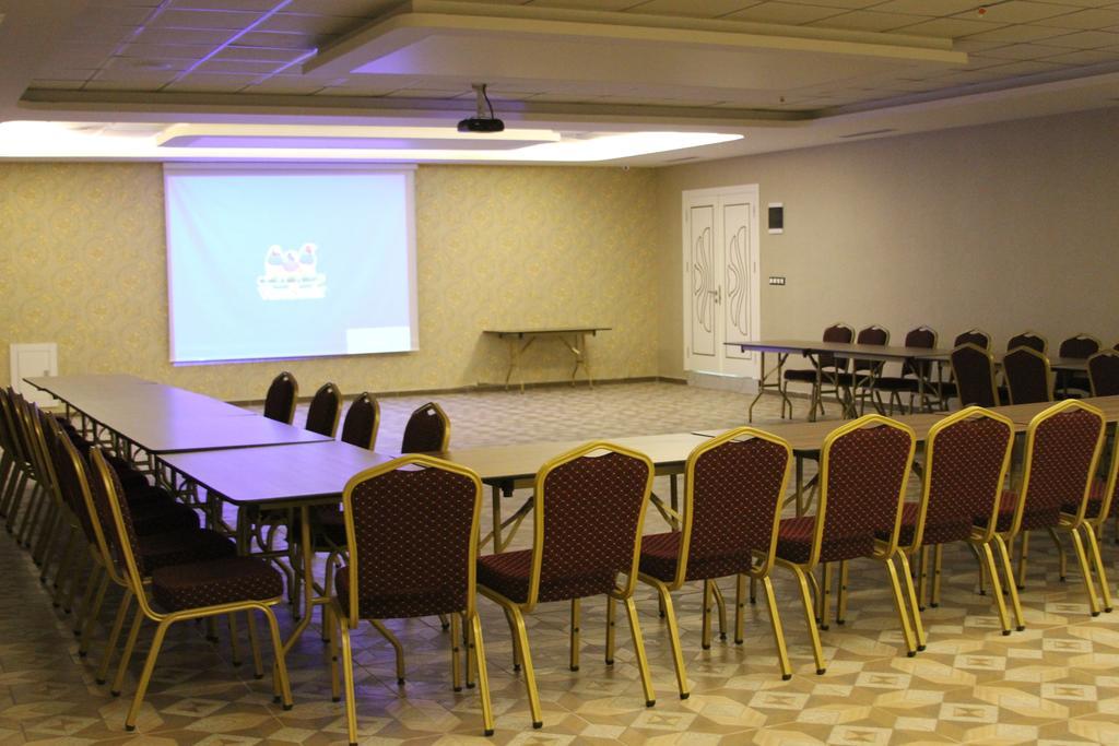 The Corner Hotel Sincan Екстер'єр фото