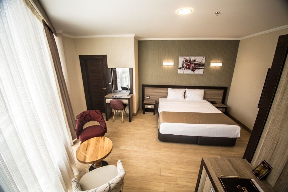 The Corner Hotel Sincan Екстер'єр фото