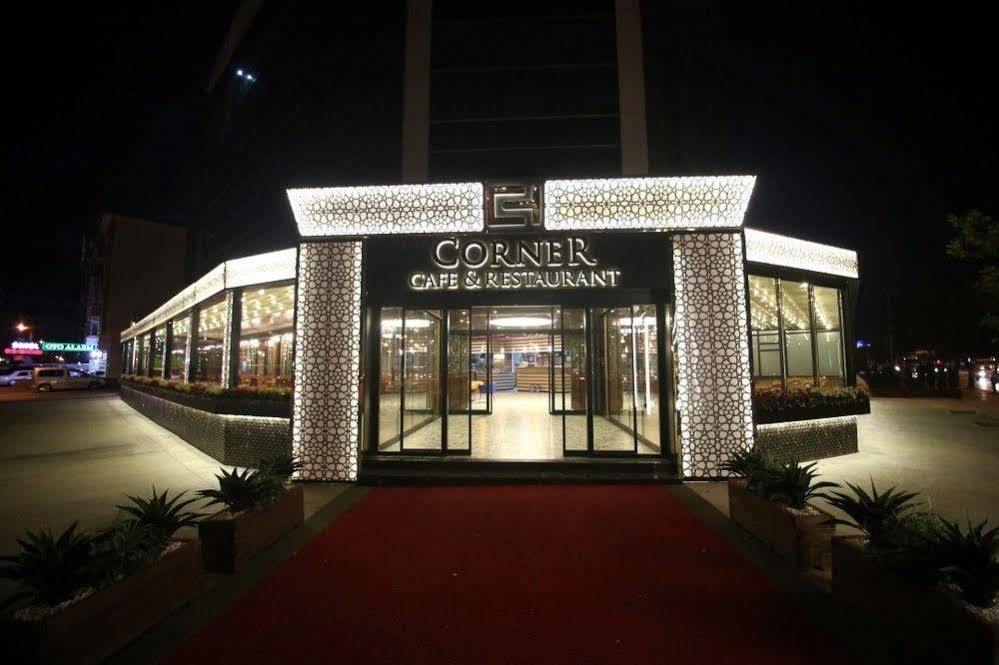 The Corner Hotel Sincan Екстер'єр фото