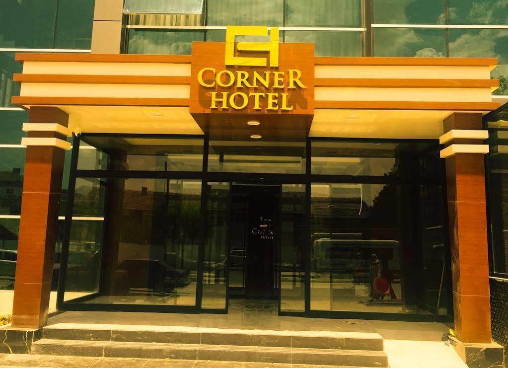 The Corner Hotel Sincan Екстер'єр фото